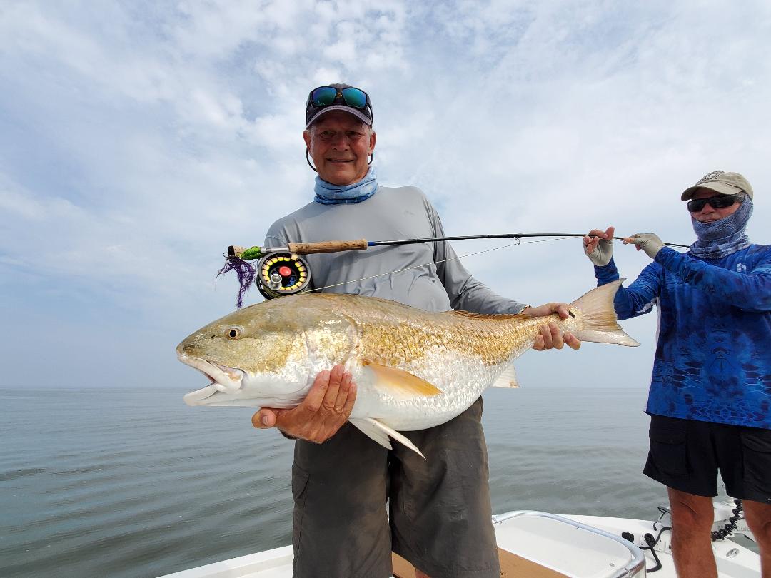 A Giant Louisiana Bull Redfish on Fly - Jason Catchings Outdoors